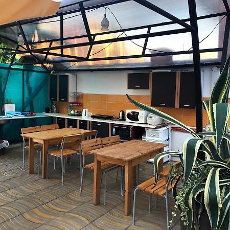 Emiliya Guest House Gagra Exterior foto